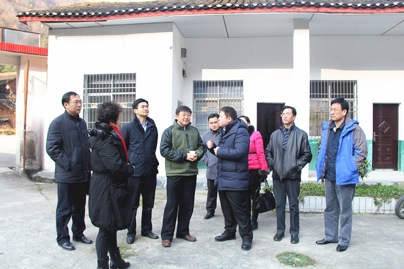 ����ս�߹�����Ա�������Ӳ鹤��