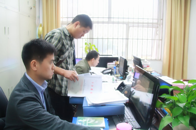 ���ܹ�����